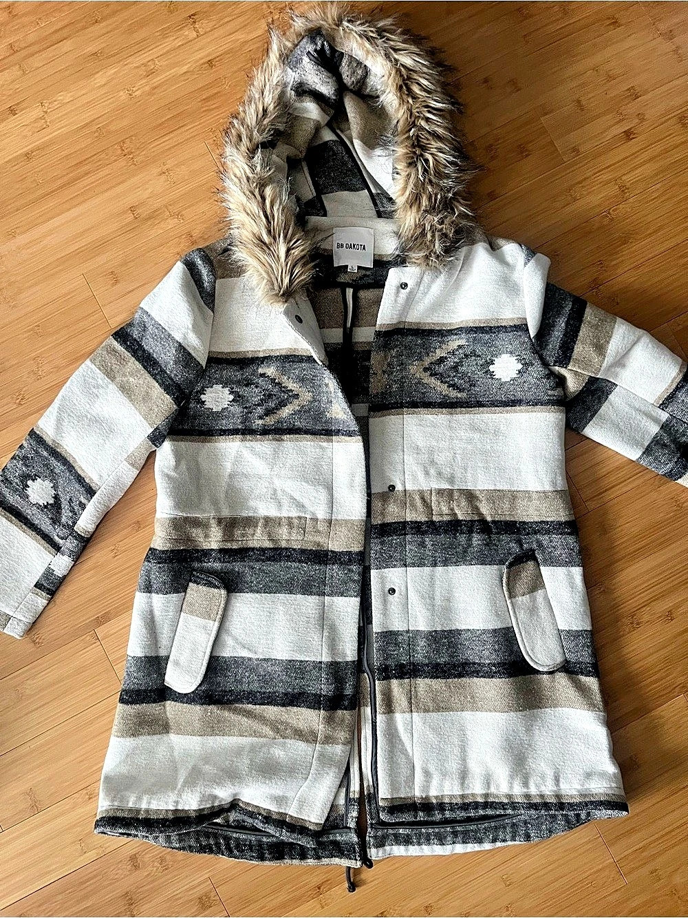 BB Dakota Bostwick Aztec Southwestern Faux Fur Hood Coat Large